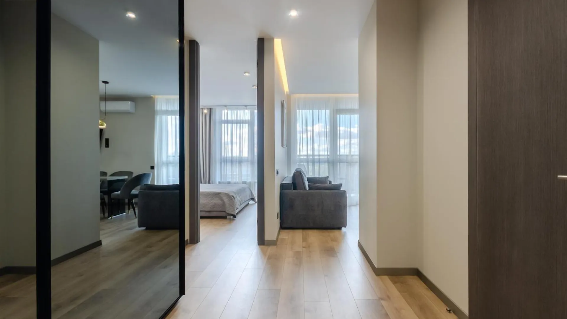 Petrovdom Apartments 12-85 In Rc French Quater 2 , Predslavynska 42 基輔