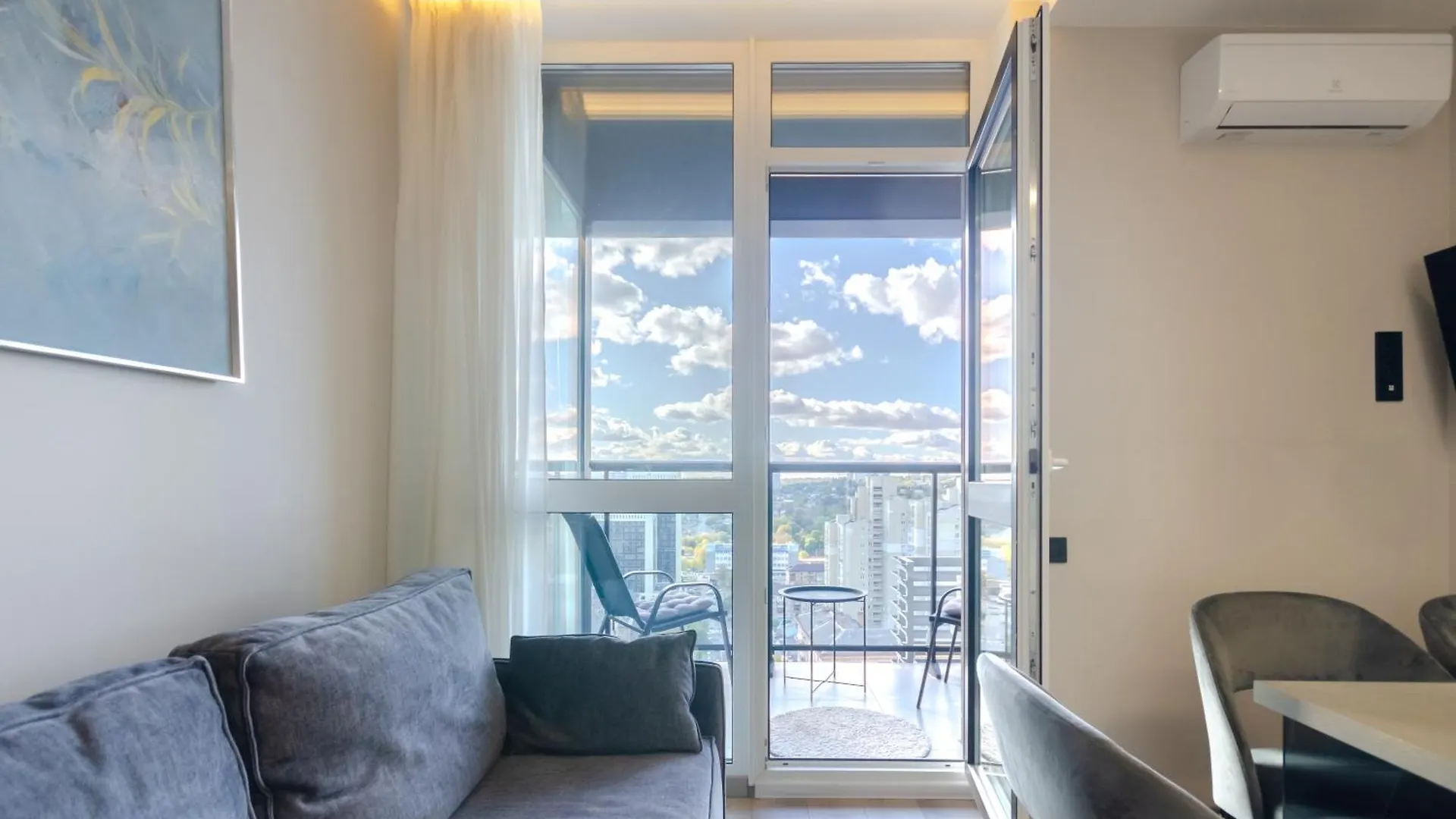 Petrovdom Apartments 12-85 In Rc French Quater 2 , Predslavynska 42 基輔 乌克兰